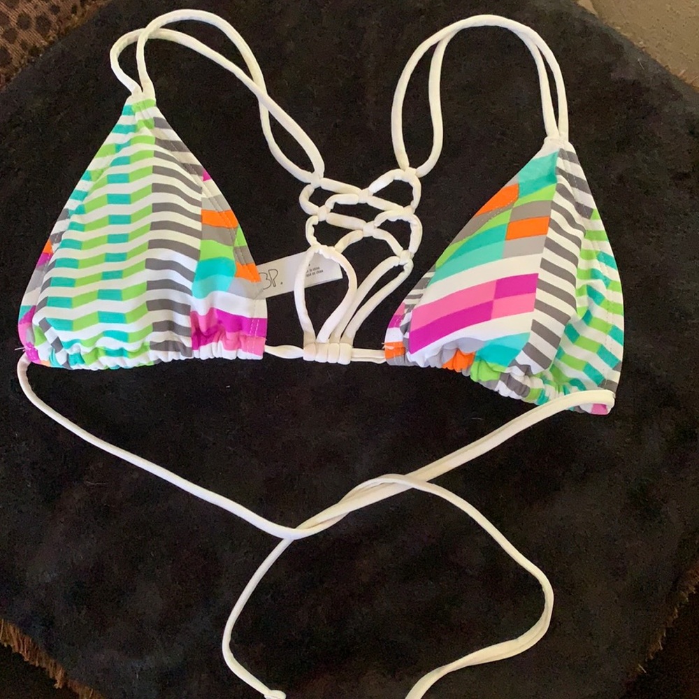 NWOT bikini top